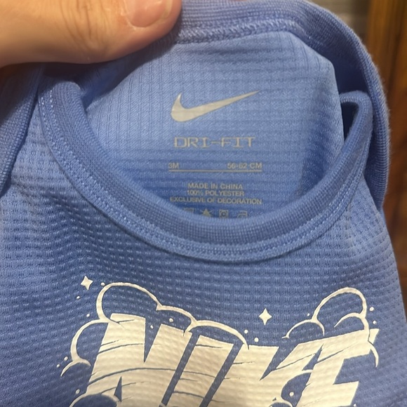 Blue Nike onesie, dry fit - Picture 2 of 2